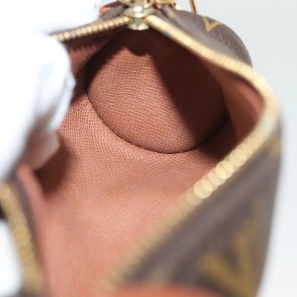 LOUIS VUITTON Monogram Papillon Pouch LV Auth 137690 - Picture 15 of 16